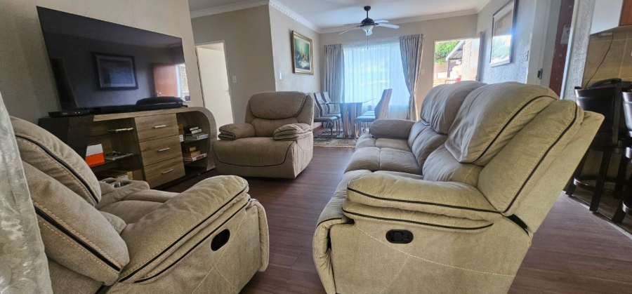 3 Bedroom Property for Sale in Safari Gardens North West